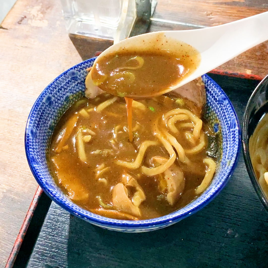 Luxurious taste is the charm! Ultimate Tsukemen Soup with Seafood and Pork Bone
